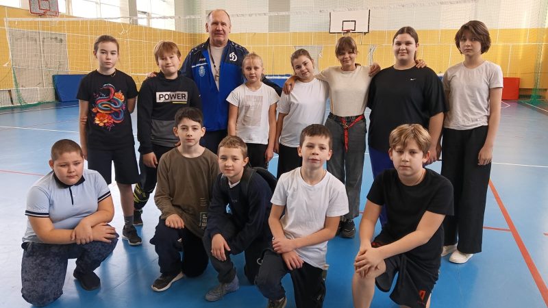 Спортивные баталии в Тучковской СОШ №1: пионербол объединил юных спортсменов