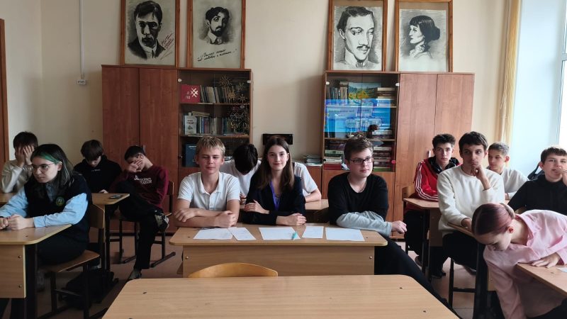 Интеллектуальное состязание знатоков русского языка в СОШ №3