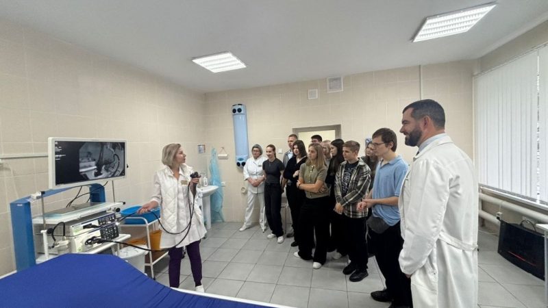 В рамках акции «ГИА. Осознанность. Профориентация» старшеклассники посетили Рузскую больницу