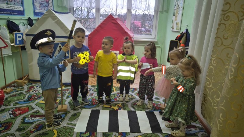 В дошкольном отделении Нововолково провели урок дорожной безопасности