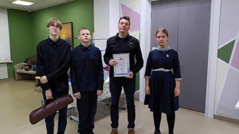 Преподаватели и учащиеся Дороховской детской школы искусств блеснули талантами на областном фестивале