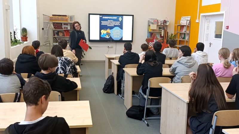 Профилактика кибербуллинга: важное занятие в Тучковской школе