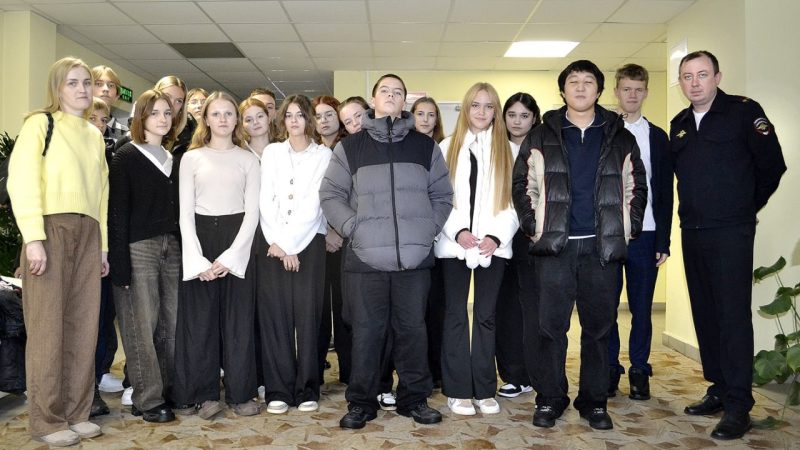 Экскурсия в мир права и порядка: 9 «Б» познакомился с работой участковых