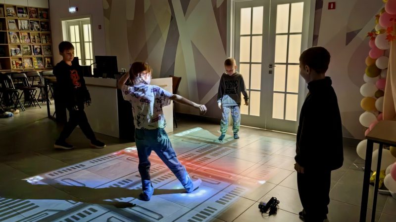 Интерактивный пол «Шаг в будущее»: активные игры для ружан