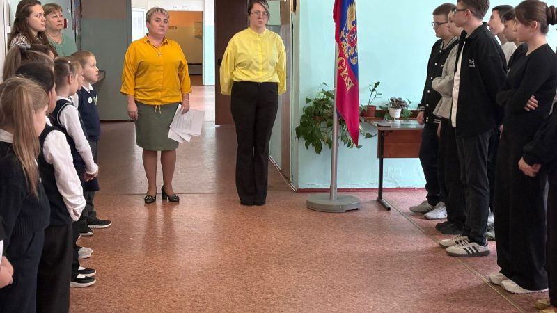 Безопасность на каникулах: общешкольная линейка в СОШ №3