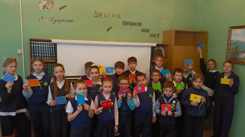 Мастер-класс «Подарок маме» в Беляногорской сельской библиотеке