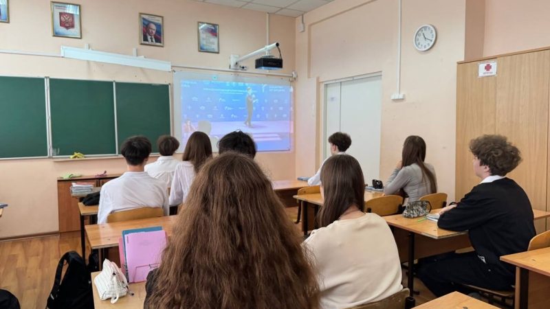 Ученики рузской школы познакомились с фиджитал-спортом