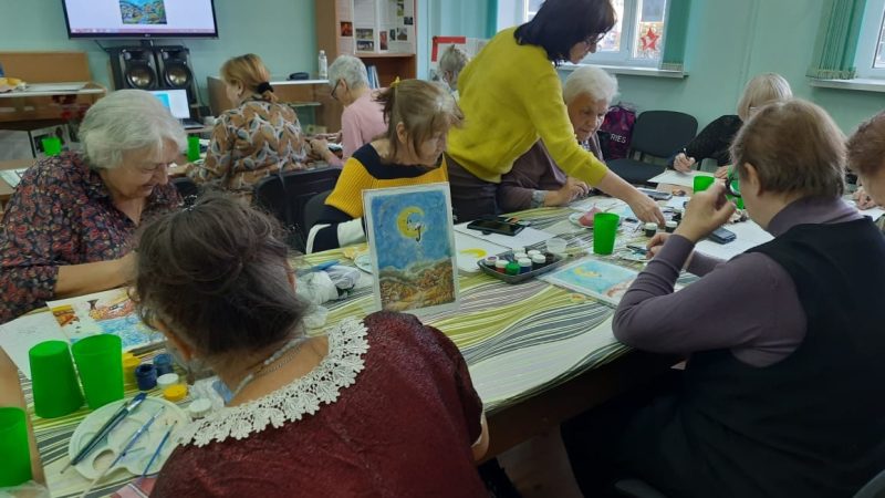 Тучковцы рисовали символ мечты и надежды