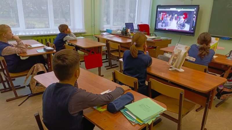 «Разговор о важном»: в школе Рузы обсудили общество безграничных возможностей