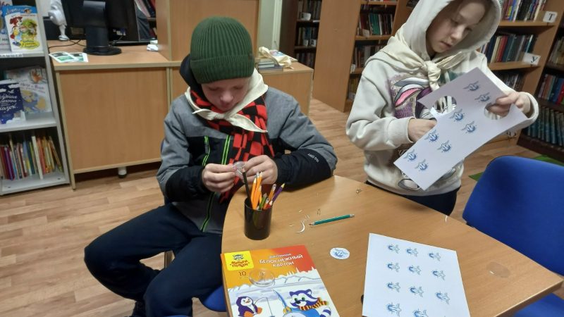 Библиоволонтёры создают символы единства