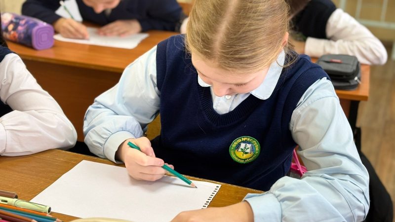 Рисуя семью: психологический портрет отношений