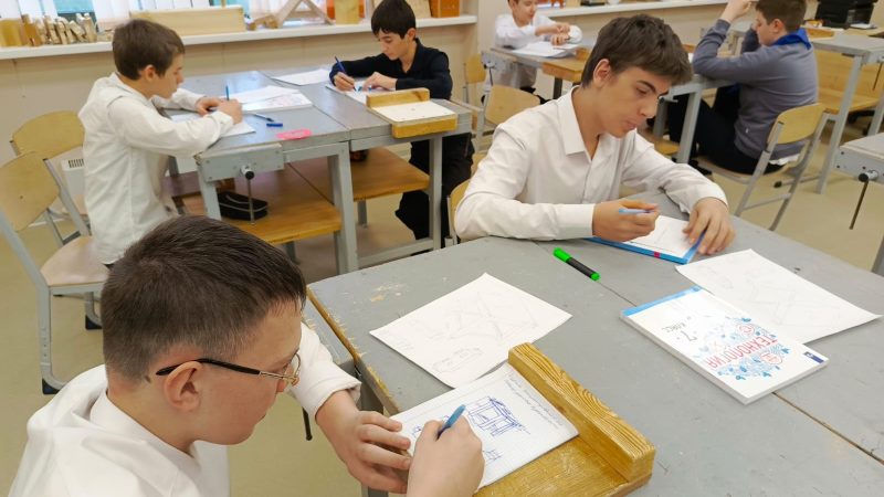 Семиклассники Тучковской СОШ №1 успешно справились с проверочной работой по технологии