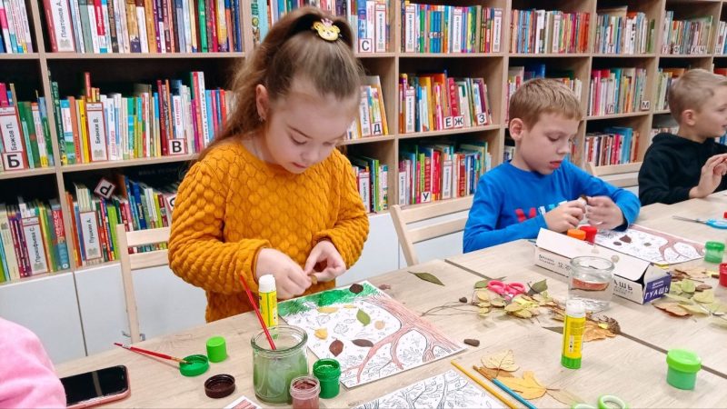 Мастер-класс «Мы рисуем сказку» в Рузской центральной библиотеке