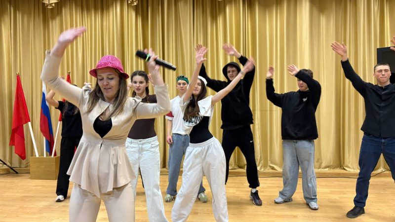 Осенний бал в «Гимназии №1 города Рузы»: праздник для школьников