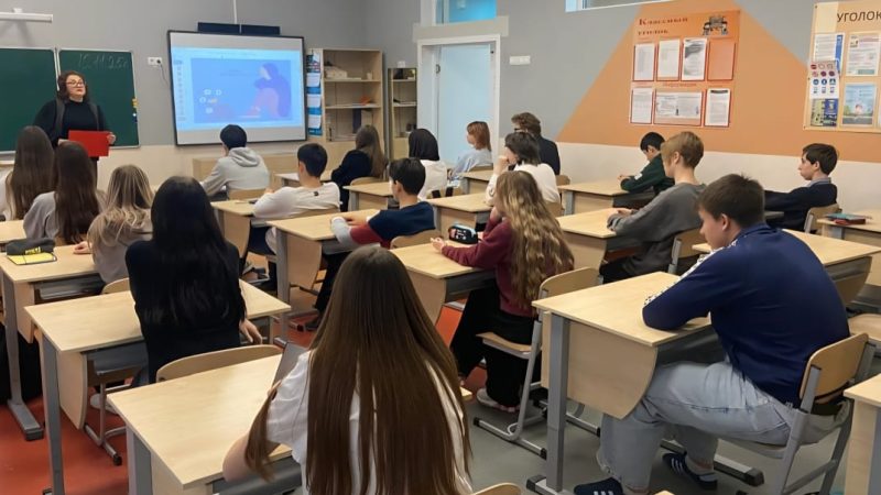 Профилактика кибербуллинга: важная беседа в Тучковской школе
