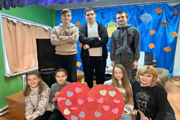 В Старониколаевской библиотеке изготовили сердце добрых поступков