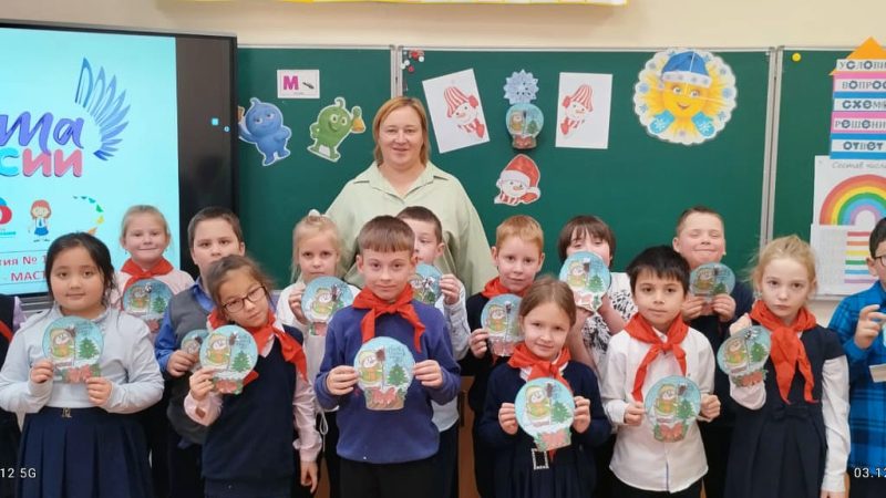 Творческий десант «Орлят России» в преддверии Нового года