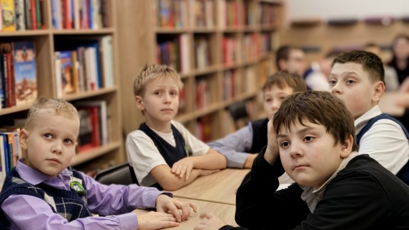 Патриотический провели час для рузских школьников