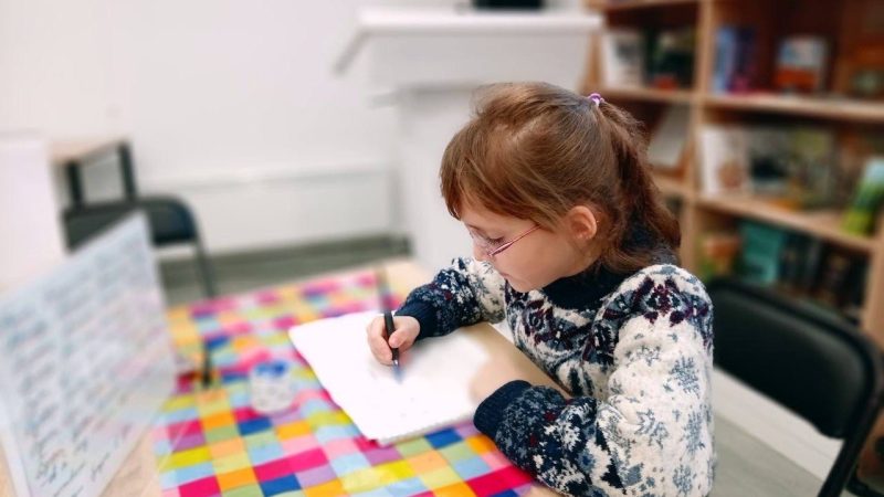 В Рузе прошло занятие студии красивого письма «Каллиграфия»