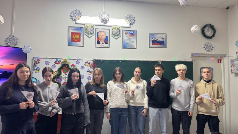 Выпускники СОШ №2 Рузы подарили новогоднее чудо защитникам Отечества