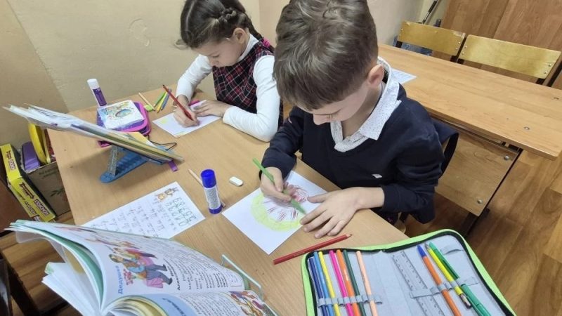 «Герб моей семьи»: первоклассники открыли тайны родословной