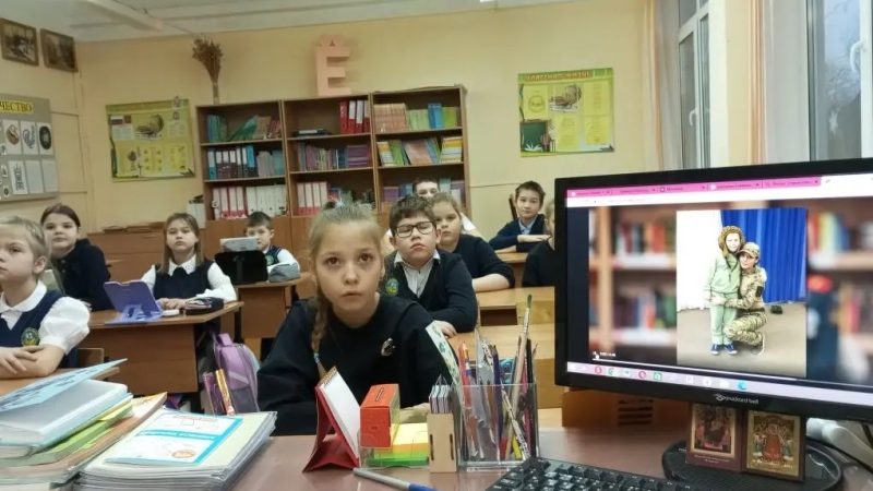 «Россия — страна победителей»: в Нововолково поговорили о Героях Отечества