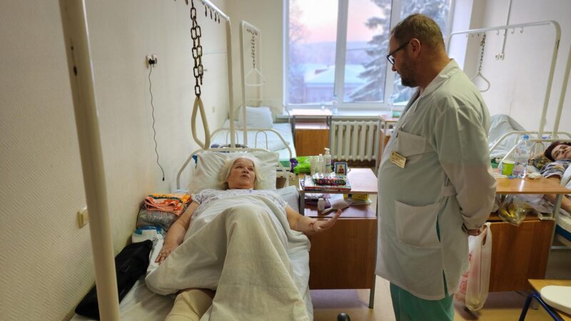 Травматологи Рузы провели сложнейшую операцию пострадавшей после ДТП на стации в Тучкове