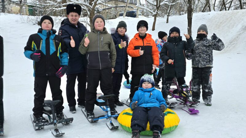 Сотрудники рузской Госавтоинспекции посетили популярные места зимних развлечений
