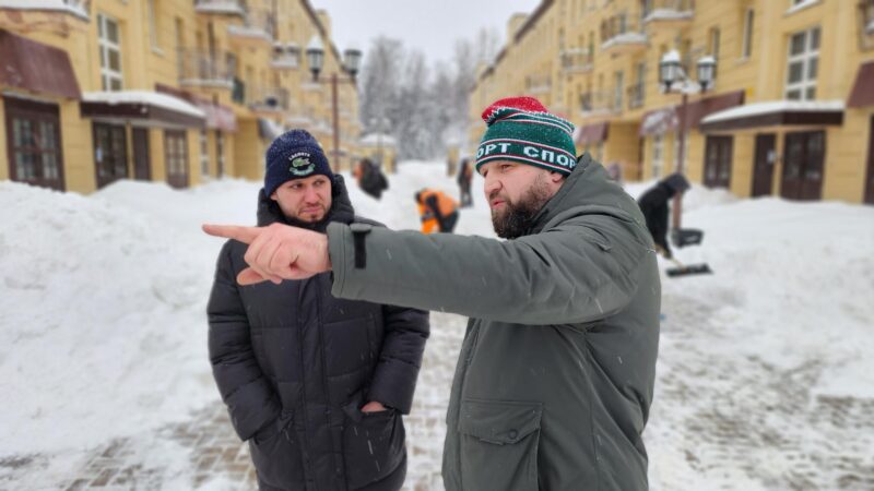 «Такой снежной зимы давно не было»: жители ЖК «Березки» под Рузой с пониманием относятся к работе коммунальщиков