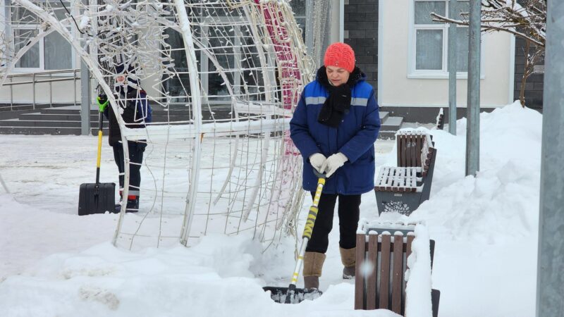 Зимняя уборка в Рузе: коммунальные службы активно борются со снегом