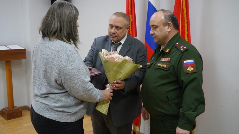 Александр Горбылёв и Руслан Меладзе вручили награды семьям погибших участников специальной военной операции  