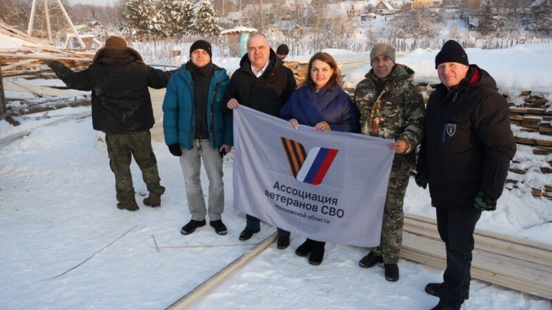 Два КамАЗа с гуманитарной помощью отправились из Рузского округа в зону СВО