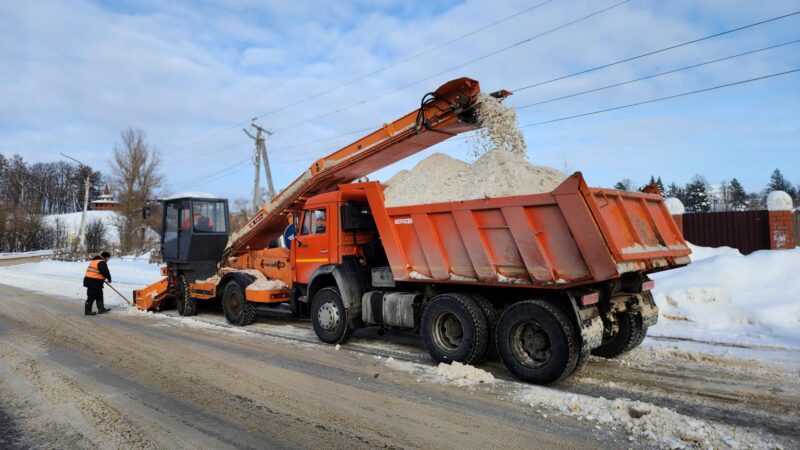 «Мосавтодор» очистил от снега Ярославский переулок в Рузе