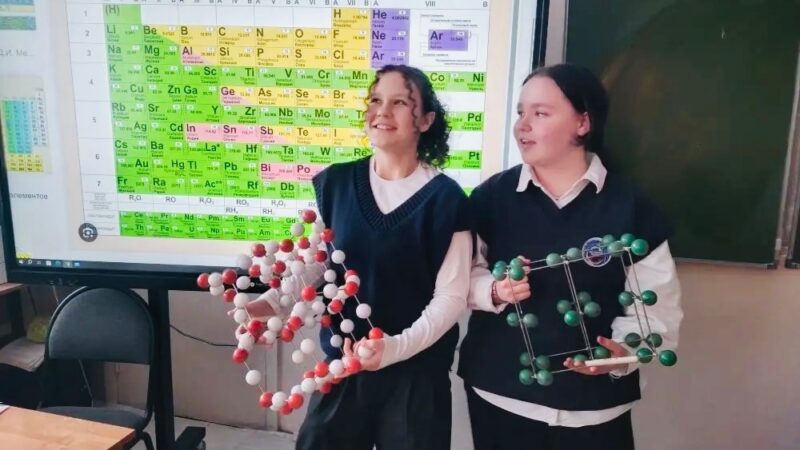 «Разговоры о важном»: в Нестеровском лицее обсудили безграничность знания