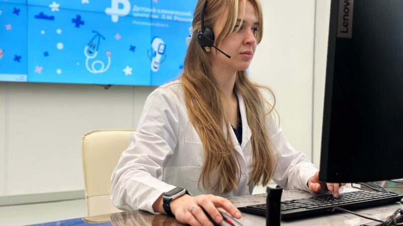 С начала года врачи Подмосковья провели более 165 тыс. телемедицинских консультаций для детей