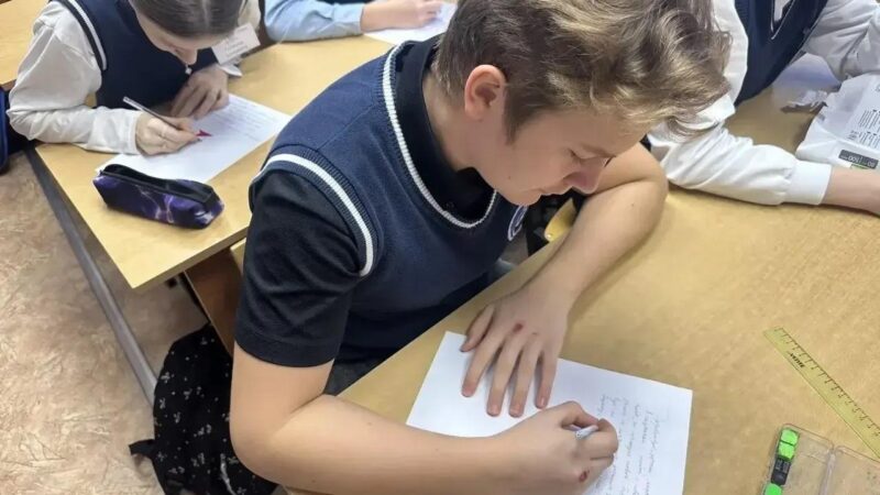 В Нестеровском лицее пишут письма участникам СВО