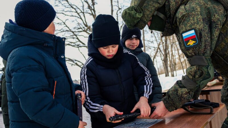 День защитника Отечества в Рузе отметили мастер-классами и выставкой военной техники