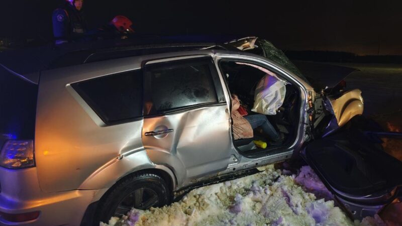 Работники ГКУ МО «Мособлпожспас» деблокировали четырёх пострадавших в ДТП в Рузском округе