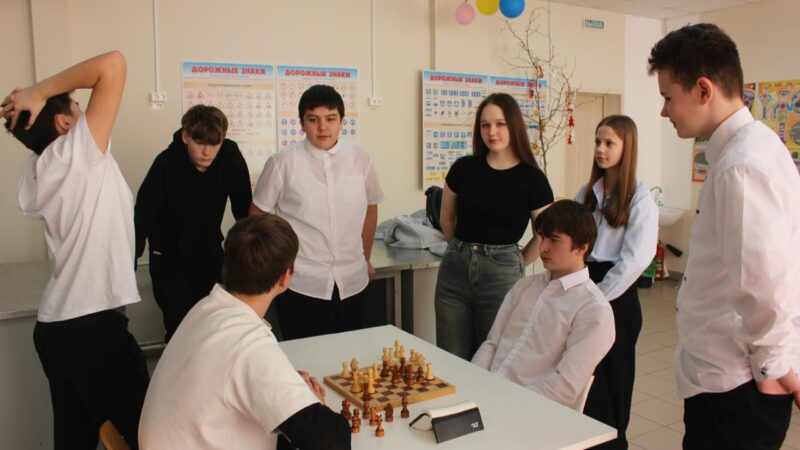 Космодемьянские школьники сразились в шахматы