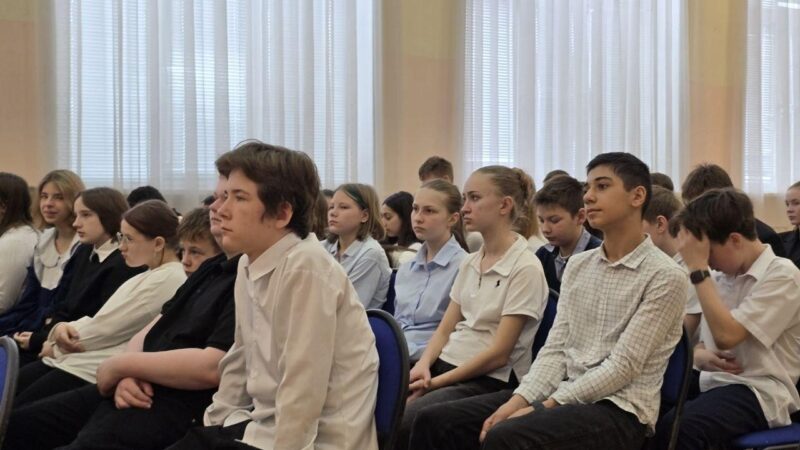 «Не игра, а реальный срок»: в Рузе представитель прокуратуры рассказала школьникам о ловушках вербовщиков в интернете