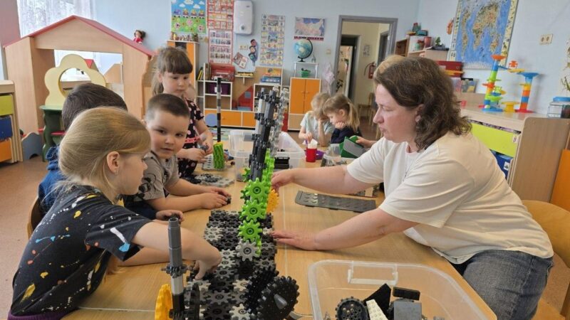 В дошкольном отделении Нестеровского лицея рассказали о способах подачи заявления в первый класс