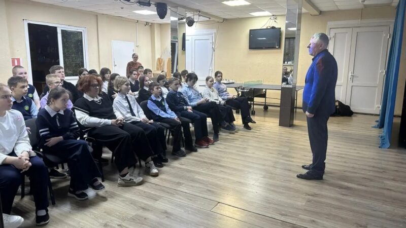 В Беляногорском ДК почтили память жертв геноцида