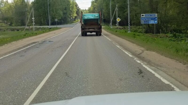 В Рузском округе выявили грузовик, повторно вывозивший мусор незаконно