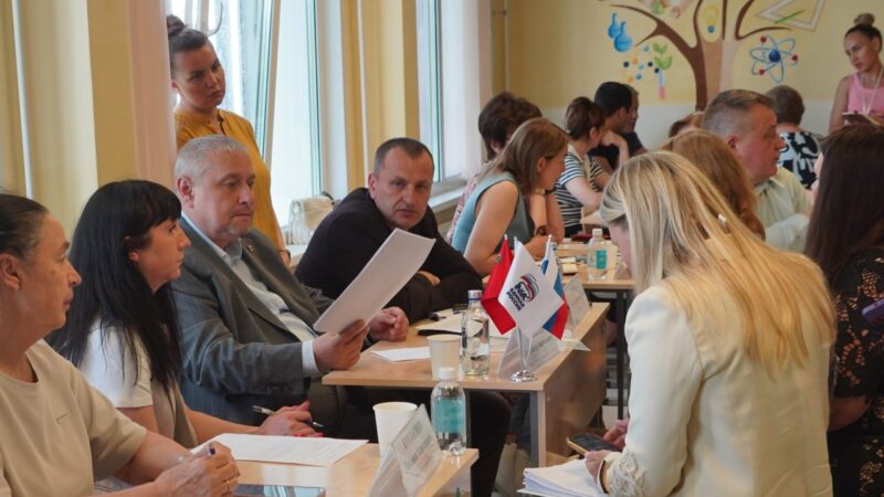 В Покровском прошла «Выездная администрация»