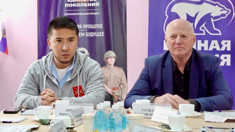 Руководитель местного отделения «Молодой Гвардии Единой России» принял участие во встрече с семьями участников СВО совместно с Главой РМО Александром Горбылевым