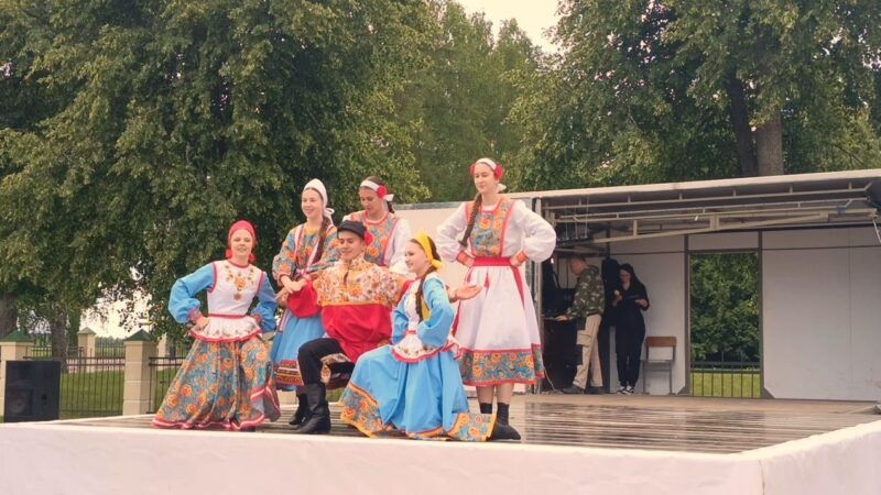 Рузские танцоры выступили на областном фестивале «Каша из топора на полях Бородина»