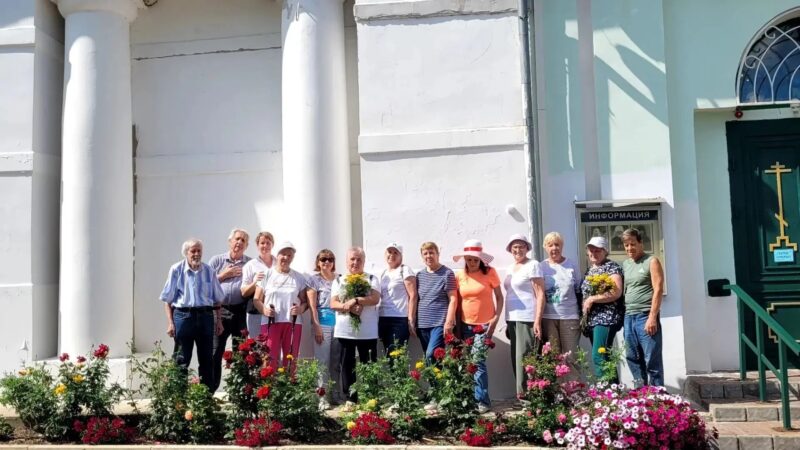 Долголеты из Рузы совершили поход по экотропе в Бараново