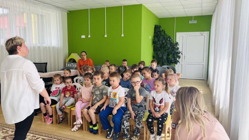 В детском саду Рузы прошло занятие «Что растёт в саду, а что в огороде?»