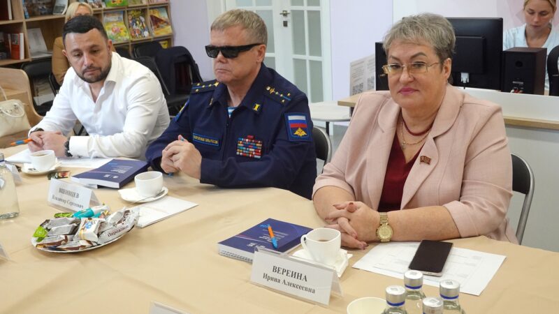Единороссы провели встречу с семьями участников СВО