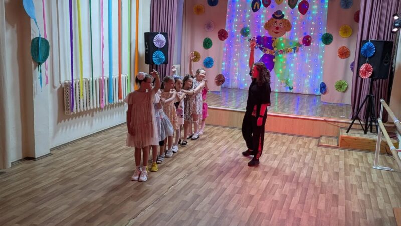 В Ватулинском СДК прошла захватывающая детская эстафета